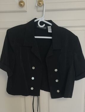 Vintage Sag Harbor Black Cropped Short-Sleeve Button Jacket